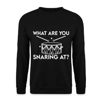 What Are You Snaring At 4 - Unisex Pullover - Schwarz - Vorne - Alina (178cm) & Michal (187cm)
