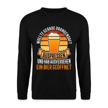 Squeezing orange juice accidentally opened beer - Unisex Sweatshirt - black - Front - Alina (178cm) & Michal (187cm)