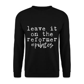 Leave It On The Reformer #Pilates 3 - Unisex Pullover - Schwarz - Vorne - Alina (178cm) & Michal (187cm)