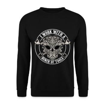 I Work With A Bunch Of Tools 11 - Unisex Pullover - Schwarz - Vorne - Alina (178cm) & Michal (187cm)