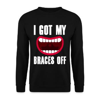I Got My Braces Off 2 - Unisex Pullover - Schwarz - Vorne - Alina (178cm) & Michal (187cm)
