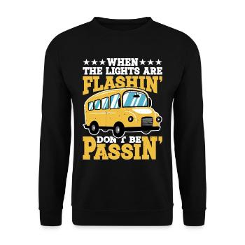 When The Lights Are Flashin' Don't Be Passin' 2 - Unisex Pullover - Schwarz - Vorne - Alina (178cm) & Michal (187cm)