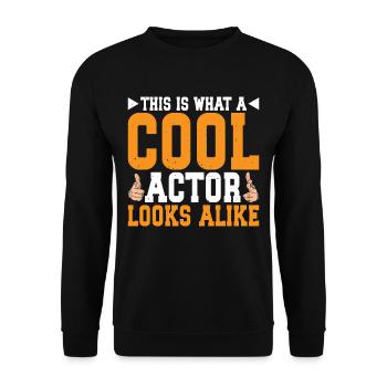 This Is What A Cool Actor Looks Alike 3 - Unisex Pullover - Schwarz - Vorne - Alina (178cm) & Michal (187cm)
