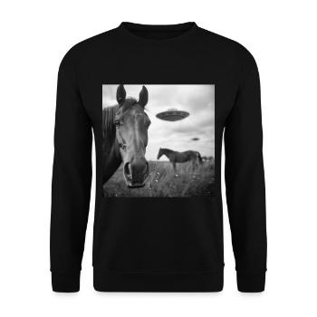 Horse Selfie with UFO Weird 50s Photo 3 - Unisex Pullover - Schwarz - Vorne - Alina (178cm) & Michal (187cm)