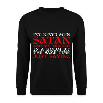 Jamais vu Satan et mon entraîneur dans une pièce 2 - Sweat-shirt Unisexe - noir - Devant - Alina (178cm) & Michal (187cm)