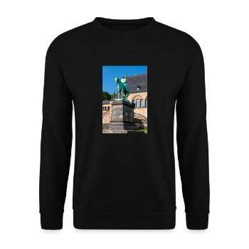 Equestrian statue of Wilhelm I at The Kaiserpfalz - Unisex Sweatshirt - black - Front - Alina (178cm) & Michal (187cm)