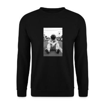 Verschollener Astronaut auf der Erde - Unisex Pullover - Schwarz - Vorne - Alina (178cm) & Michal (187cm)
