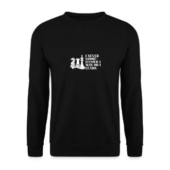 Chess I Never Loose I Either Win Or Learn Chess - Unisex Pullover - Schwarz - Vorne - Alina (178cm) & Michal (187cm)