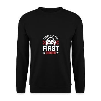I Survived The First Corner Racing Simulator Sim - Unisex Sweatshirt - black - Front - Alina (178cm) & Michal (187cm)