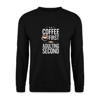 Coffee First T-Shirt - Für Kaffeeliebhaber - Unisex Pullover - Schwarz - Vorne - Alina (178cm) & Michal (187cm)