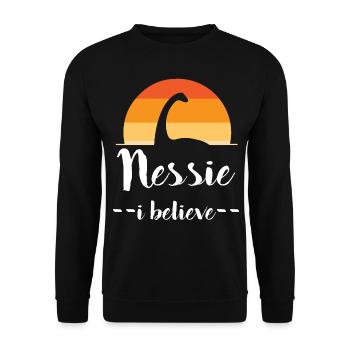 Loch Ness Monster - Nessie - Vintage - Unisex Pullover - Schwarz - Vorne - Alina (178cm) & Michal (187cm)