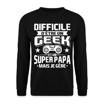 Papa Geek | Cadeau Gaming - Sweat-shirt Unisexe - noir - Devant - Alina (178cm) & Michal (187cm)