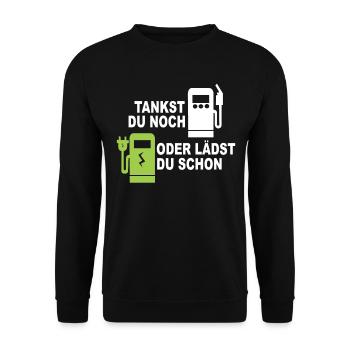 Elektroauto - Tankst Du Noch Oder Lädst Du Schon - Unisex Pullover - Schwarz - Vorne - Alina (178cm) & Michal (187cm)