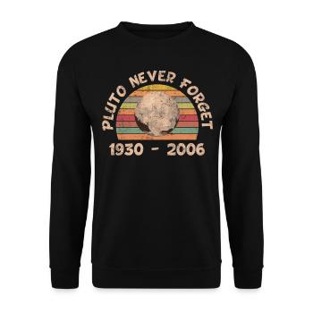 Pluto | Vintage Never Forget Pluto - Unisex Sweatshirt - black - Front - Alina (178cm) & Michal (187cm)