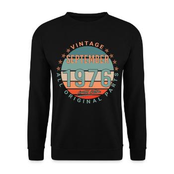 September 1976 Vintage Geschenkidee - Unisex Pullover - Schwarz - Vorne - Alina (178cm) & Michal (187cm)