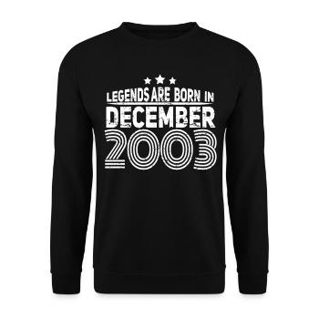 Geschenkidee Legenden Dezember 2003 - Unisex Pullover - Schwarz - Vorne - Alina (178cm) & Michal (187cm)