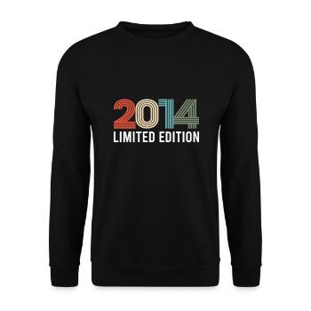 Vintage Limited Edition 2014 Birthday Birth Year - Unisex Sweatshirt - black - Front - Alina (178cm) & Michal (187cm)
