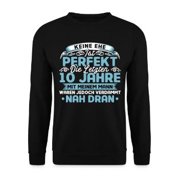 Ehepaar 10. Hochzeitstag Rosenhochzeit Geschenk - Unisex Pullover - Schwarz - Vorne - Alina (178cm) & Michal (187cm)