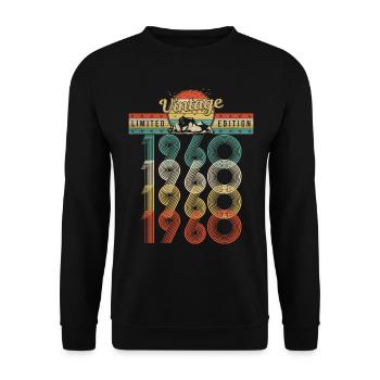 Anniversaire Né 1960 Millésime Année de naissance 1960 - Sweat-shirt Unisexe - noir - Devant - Alina (178cm) & Michal (187cm)