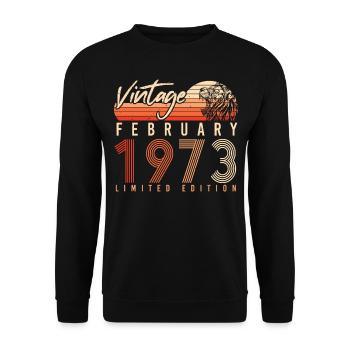 1973 February Limited Vintage - Unisex Sweatshirt - black - Front - Alina (178cm) & Michal (187cm)