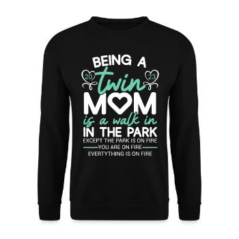 Being A Twin Mom 2023 Saying Become Wins Mother - Unisex Pullover - Schwarz - Vorne - Alina (178cm) & Michal (187cm)