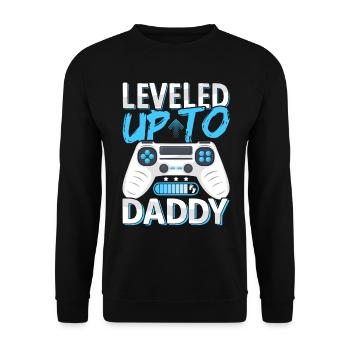 Werdender Papa Loading - Leveled Up To Daddy - Unisex Pullover - Schwarz - Vorne - Alina (178cm) & Michal (187cm)