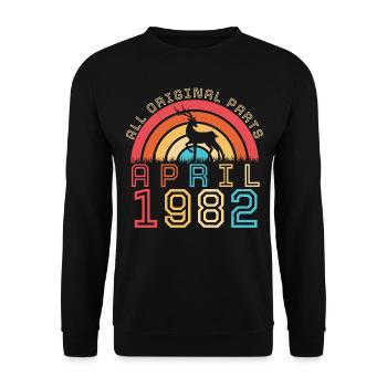 1982 April 40th birthday - Unisex Sweatshirt - black - Front - Alina (178cm) & Michal (187cm)
