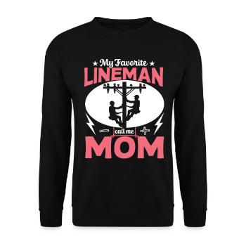 My Favorite Lineman Call Me Mom - Unisex Pullover - Schwarz - Vorne - Alina (178cm) & Michal (187cm)