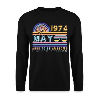 Millésime de mai 1974 - Sweat-shirt Unisexe - noir - Devant - Alina (178cm) & Michal (187cm)