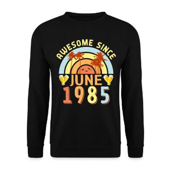 Year of birth 1985 June - Unisex Sweatshirt - black - Front - Alina (178cm) & Michal (187cm)