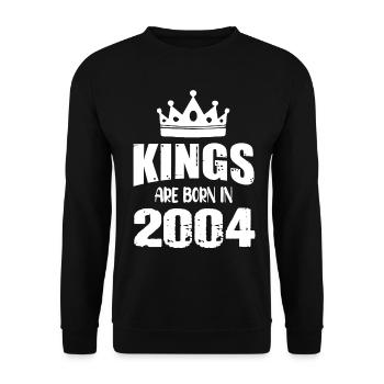 Kings are born in 2004 - Unisex Sweatshirt - black - Front - Alina (178cm) & Michal (187cm)