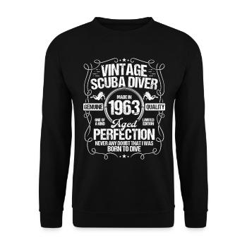Vintage Scuba Diver 1963 Snorkeling Birthday - Unisex Sweatshirt - black - Front - Alina (178cm) & Michal (187cm)