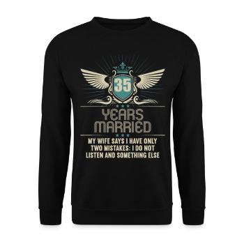35 Jahre verheiratet nur 2 Fehler 35.Hochzeitstag - Unisex Pullover - Schwarz - Vorne - Alina (178cm) & Michal (187cm)