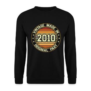 Vintage Made In 2010 Original Part Birthday 2010 - Unisex Sweatshirt - black - Front - Alina (178cm) & Michal (187cm)