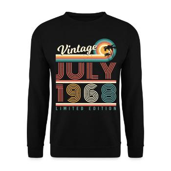 1968 Im Juli Vintage - Unisex Pullover - Schwarz - Vorne - Alina (178cm) & Michal (187cm)