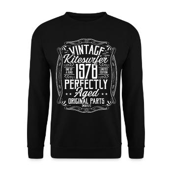 1978 Birthday Kitesurfer Kiteboarding Born in 1978 - Unisex Pullover - Schwarz - Vorne - Alina (178cm) & Michal (187cm)