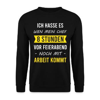 8 Stunden Vor Feierabend Bürospruch Kollegen Büro - Unisex Pullover - Schwarz - Vorne - Alina (178cm) & Michal (187cm)