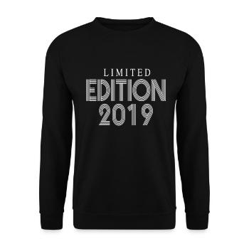 Limited Edition 2019 - Unisex Pullover - Schwarz - Vorne - Alina (178cm) & Michal (187cm)