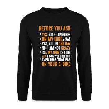 Lustiges E-Biker Stell Mir Keine Fragen Shir - Unisex Pullover - Schwarz - Vorne - Alina (178cm) & Michal (187cm)