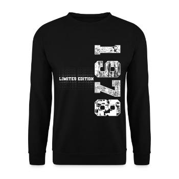 Limited Edition 1978 Year of Birth 1978 Gift - Unisex Sweatshirt - black - Front - Alina (178cm) & Michal (187cm)