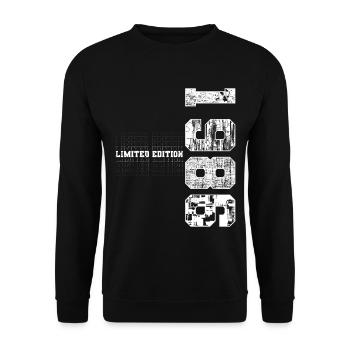 Limited Edition 1986 Year of Birth 1986 Gift - Unisex Sweatshirt - black - Front - Alina (178cm) & Michal (187cm)