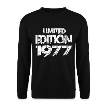 Limited Edition 1977 - Unisex Sweatshirt - black - Front - Alina (178cm) & Michal (187cm)