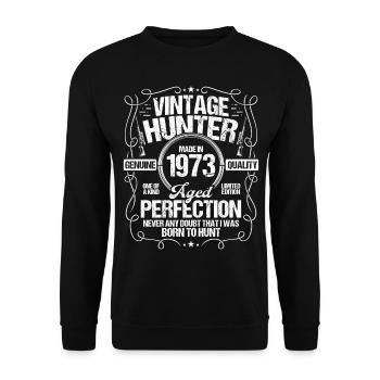 1973 Hunting for Boar Hunter Dog 1973 Year Born - Unisex Pullover - Schwarz - Vorne - Alina (178cm) & Michal (187cm)