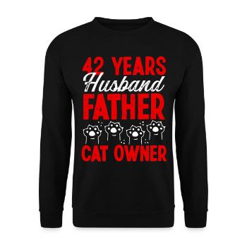 42 for Men Husband Father Day 42 Year Cat Dad - Unisex Sweatshirt - black - Front - Alina (178cm) & Michal (187cm)