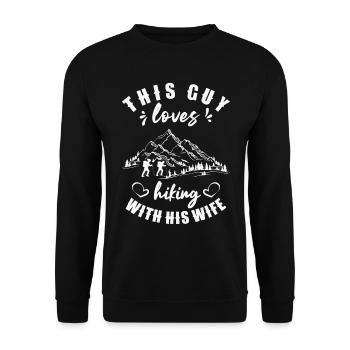The Mountains are Calling Outdoor Wandern Wanderer - Unisex Pullover - Schwarz - Vorne - Alina (178cm) & Michal (187cm)