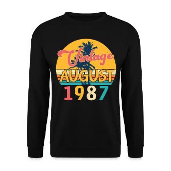 August 1987 Geschenkidee - Unisex Pullover - Schwarz - Vorne - Alina (178cm) & Michal (187cm)