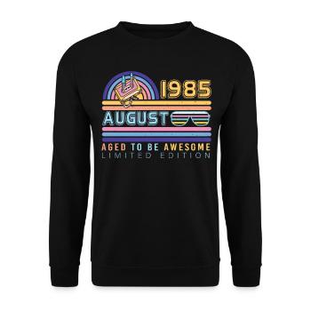 Salutations d’anniversaire août 1985 - Sweat-shirt Unisexe - noir - Devant - Alina (178cm) & Michal (187cm)