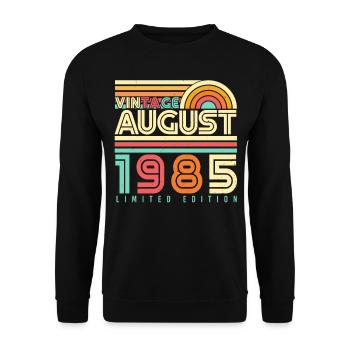 August 1985 Retro - Unisex Pullover - Schwarz - Vorne - Alina (178cm) & Michal (187cm)