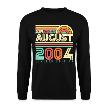 2004 Im August Endlich 18. - Unisex Pullover - Schwarz - Vorne - Alina (178cm) & Michal (187cm)