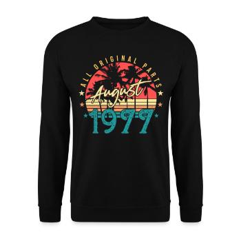Geboren 1977 Im August - Unisex Pullover - Schwarz - Vorne - Alina (178cm) & Michal (187cm)